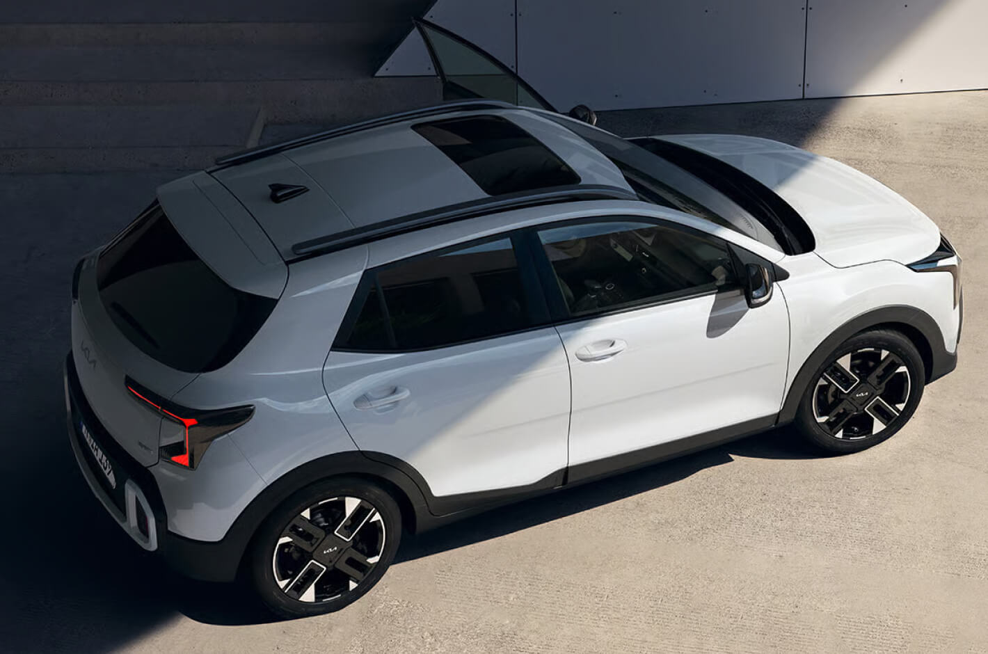 Stonic carousel four